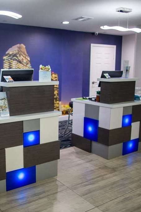 Hotel La Quinta Inn Ste Normandy photo 3