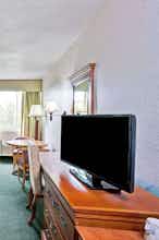 Hotel Days Inn And Suites Fullerton photo 3