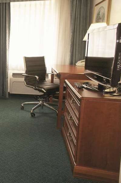 Hotel La Quinta Inn by Wyndham Detroit Canton photo 4