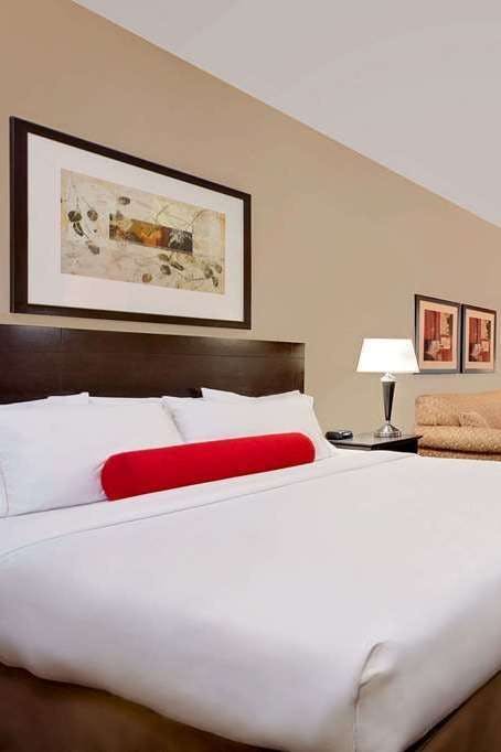 Hotel Ramada Stettler photo 1