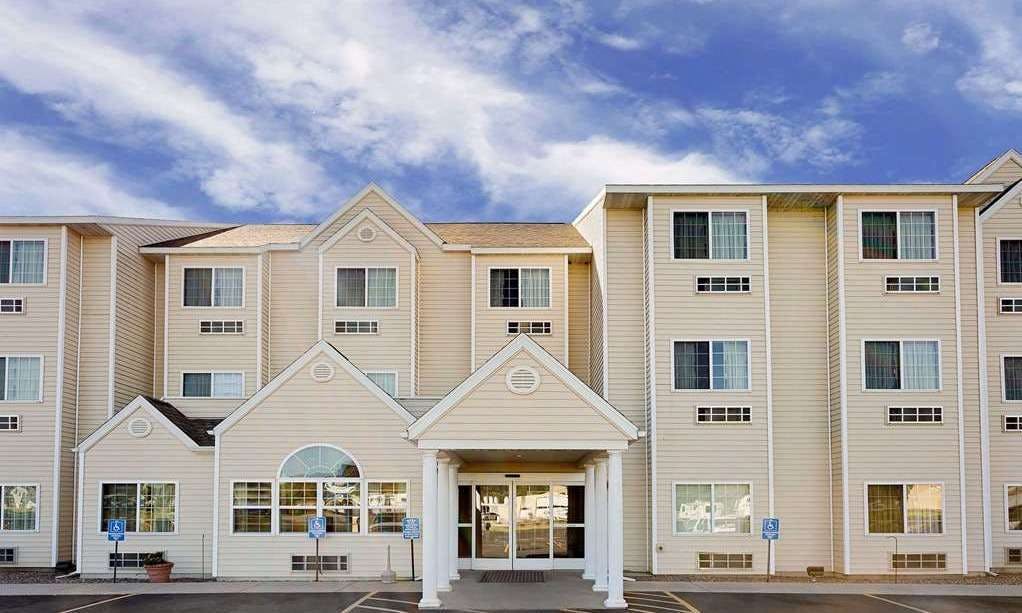 Microtel Inn & Suites by Wyndham Prairie du Chien