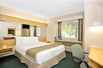 Hotel Microtel Inn & Suites by Wyndham Raleigh Durham Airport photo 3