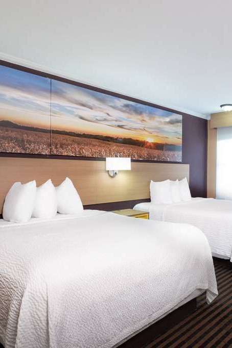 Hotel Days Inn by Wyndham Anderson IN photo 2