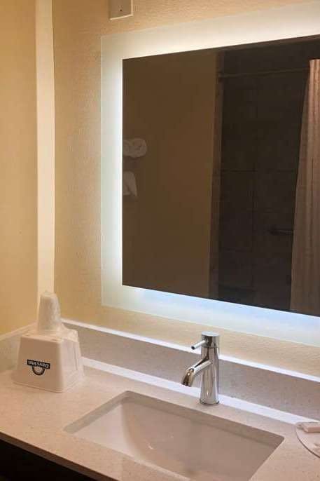 Hotel Days Inn by Wyndham Grove City Columbus South photo 3