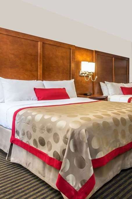 Hotel Ramada by Wyndham Mountain View photo 2