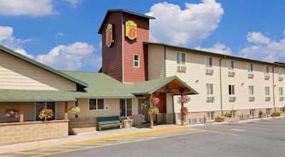 Super 8 by Wyndham Belgrade/Bozeman Airport