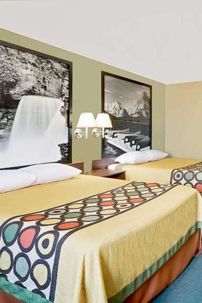 Hotel Super 8 by Wyndham Belgrade/Bozeman Airport photo 2