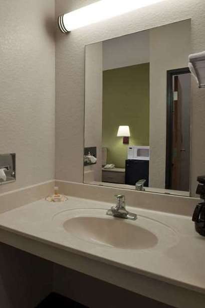 Hotel Days Inn by Wyndham Childress photo 4