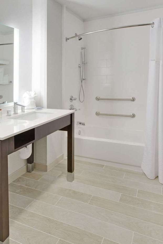 Hotel Wingate by Wyndham San Angelo photo 5