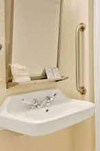 Hotel Microtel Inn & Suites by Wyndham Bryson City photo 4