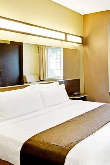 Hotel Microtel Inn & Suites by Wyndham Bryson City photo 1