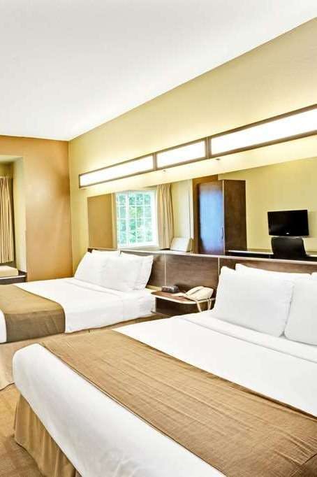 Hotel Microtel Inn & Suites by Wyndham Bryson City photo 2