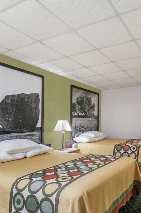 Hotel Super 8 Fredericksburg photo 2