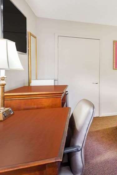 Hotel Super 8 Garysburg/Roanoke Rpds photo 3