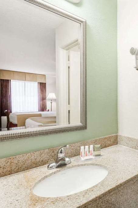 Hotel Super 8 Garysburg/Roanoke Rpds photo 4