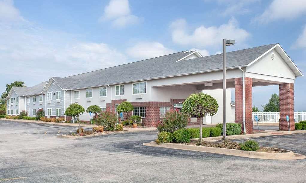 Days Inn by Wyndham Mountain Home