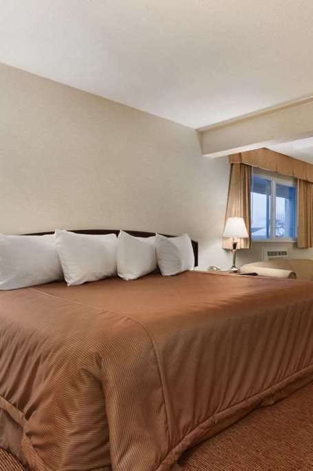 Hotel Travelodge by Wyndham Langley photo 1