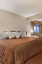 Hotel Travelodge Langley photo 1