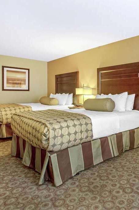 Hotel La Quinta Inn & Suites by Wyndham Dickinson photo 2