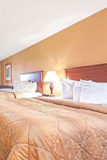 Hotel Days Inn by Wyndham Oklahoma City photo 1