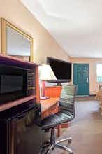 Hotel Days Inn Oklahoma City photo 3