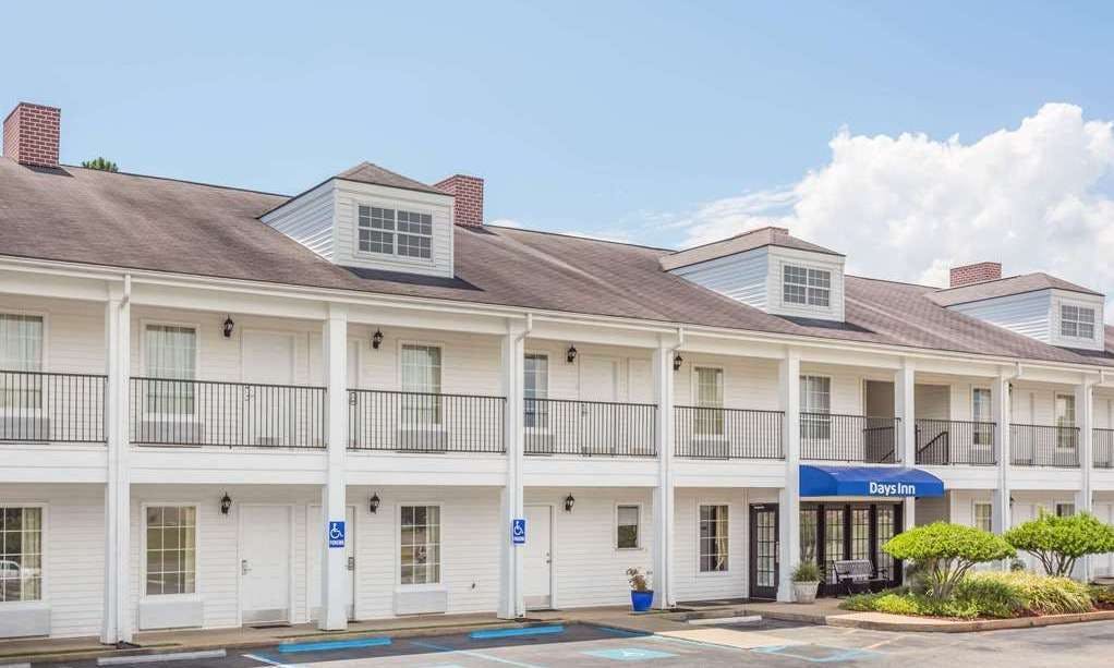 Days Inn by Wyndham Americus