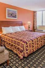 Hotel Danville Days Hotel Conf Ctr photo 1