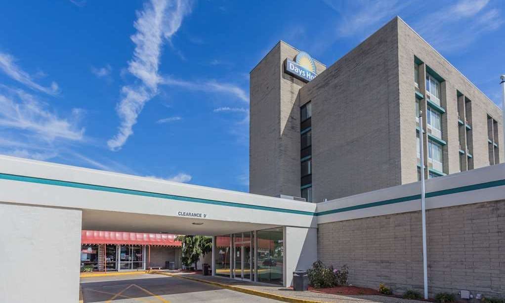 Days Hotel by Wyndham Danville Conference Center