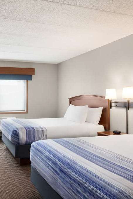 Hotel AmericInn by Wyndham Sauk Centre photo 2