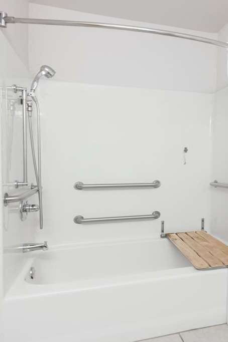 Hotel Microtel Inn & Suites by Wyndham Ardmore photo 4