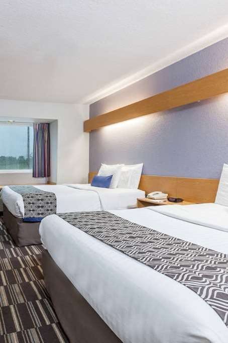 Hotel Microtel Inn & Suites by Wyndham Ardmore photo 2