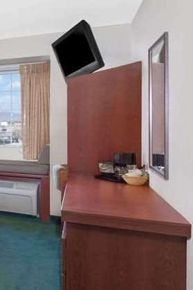Hotel Microtel Inn & Suites by Wyndham Wellton photo 3