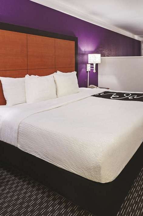 Hotel La Quinta Inn San Marcos photo 1