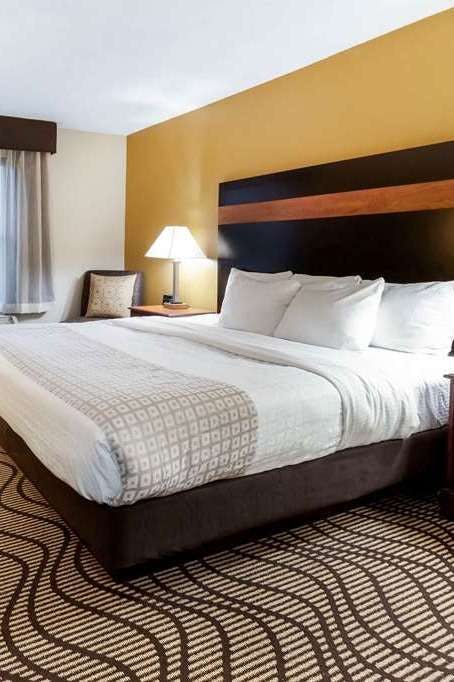 Hotel La Quinta Inn by Wyndham Sandusky near Cedar Point photo 1