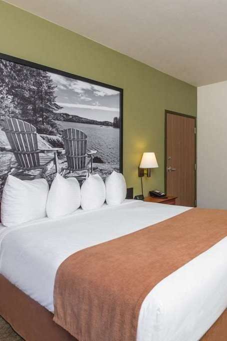 Hotel Super 8 by Wyndham Amherst NS photo 1