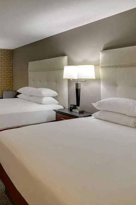 Hotel Drury Inn and Suites Columbus Dublin photo 3