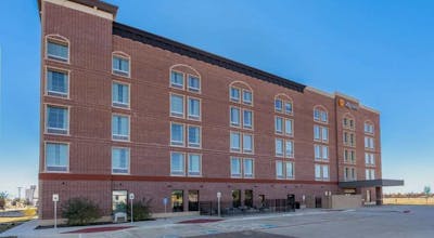 La Quinta Inn & Suites by Wyndham Dallas - Frisco Stadium