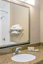 Hotel La Quinta Inn & Suites by Wyndham Biloxi photo 5