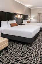 Hotel Wingate by WY Dallas Love Fiel photo 2