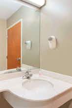 Hotel Microtel Inn & Suites by Wyndham Hazelton/Bruceton Mills photo 4
