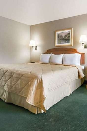 Hotel Days Inn by Wyndham Granbury photo 1