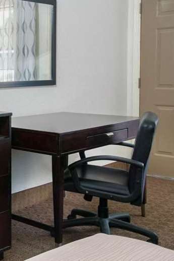 Hotel Days Inn by Wyndham Granbury photo 4