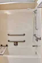 Hotel Days Inn Louisville Airport photo 5