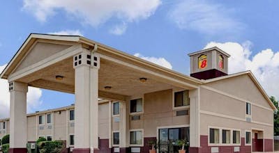 Super 8 Waxahachie TX