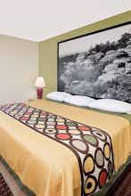 Hotel Super 8 Metropolis photo 1