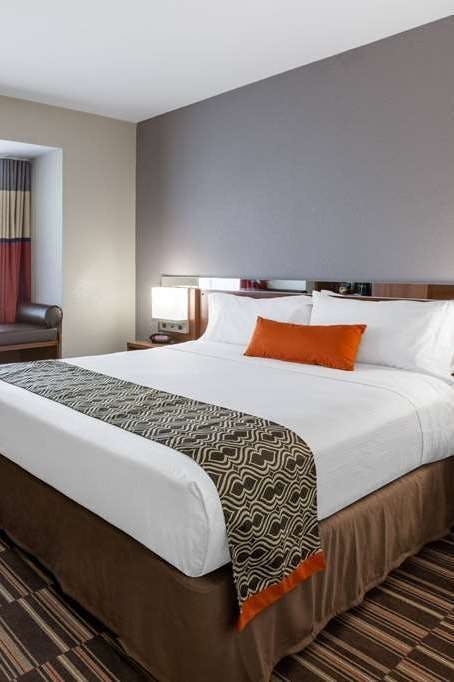 Hotel Microtel Inn & Suites by Wyndham Sunbury/Columbus North photo 1