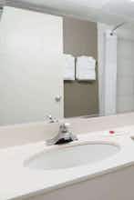 Hotel Days Inn Columbus E Airport photo 4