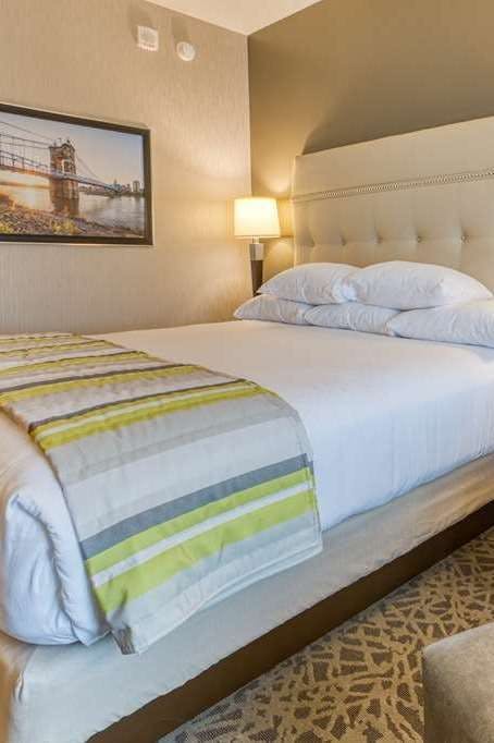 Hotel Drury Inn and Suites Cincinnati Northeast Mason photo 2