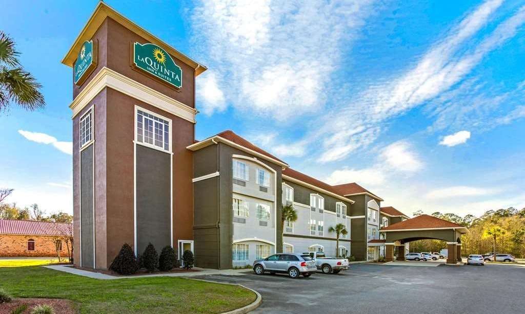 La Quinta Inn & Suites by Wyndham Mobile Satsuma / Saraland