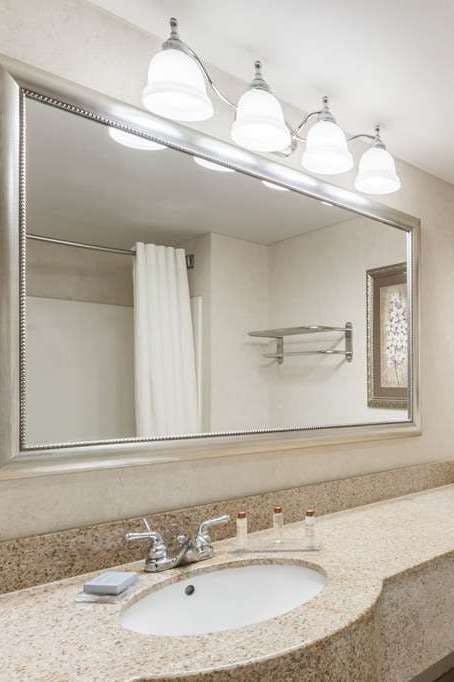 Hotel Wingate by Wyndham Joliet photo 4